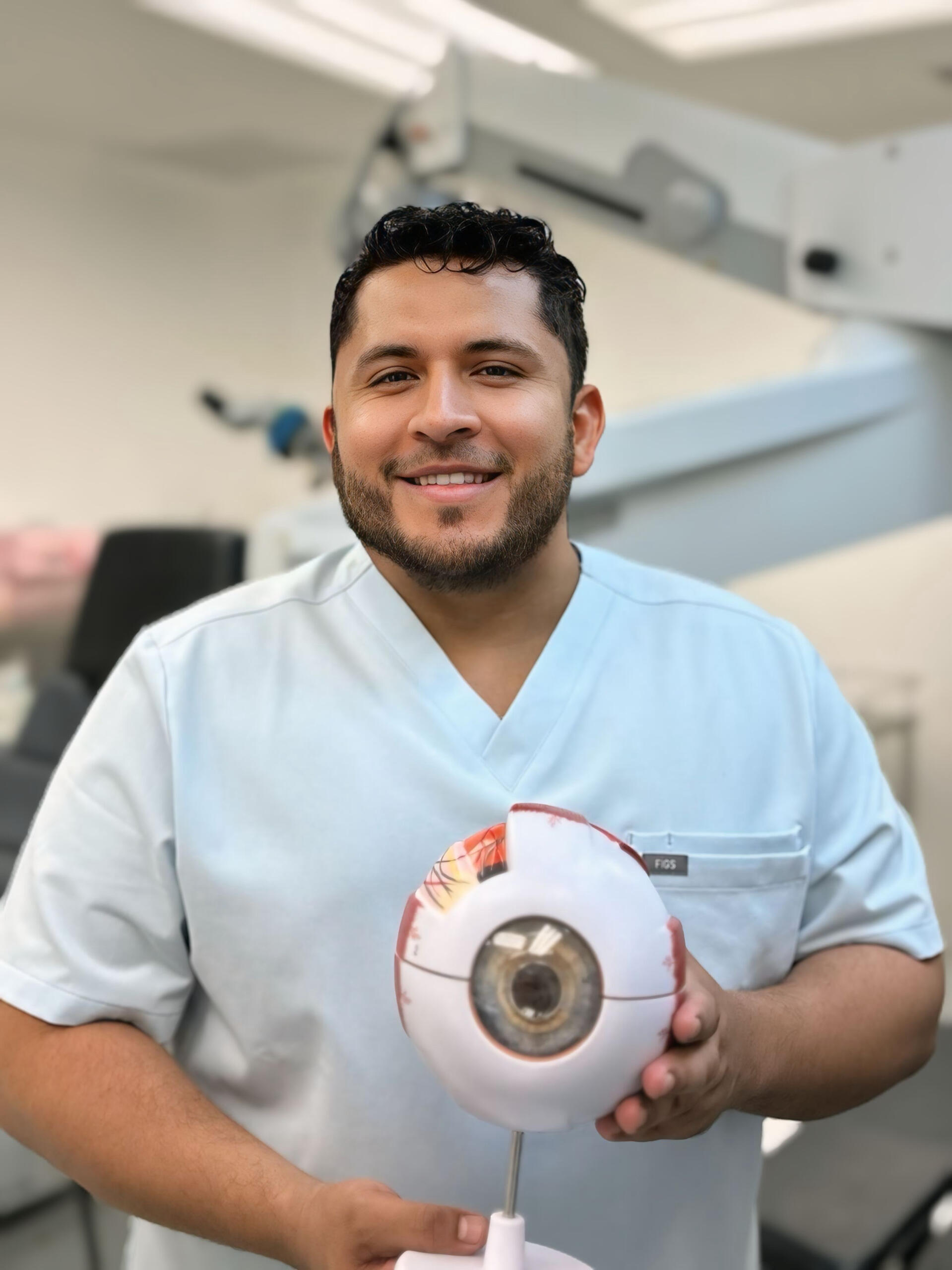 Dr. Eder Aragon Oftalmologo San Luis rio colorado